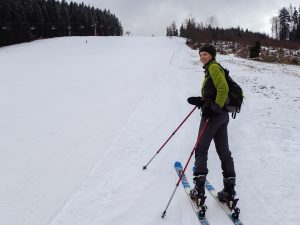 Skitury Vratna - podejscie stokiem narciarskim
