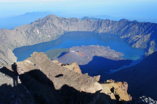 Gunung Rinjani trekking