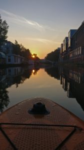 Wschód słońca w Amsterdamie na desce SUP