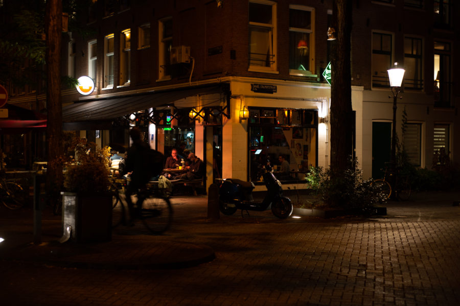 Jedna z wielu restauracji w dzielnicy Pijp w Amsterdamie