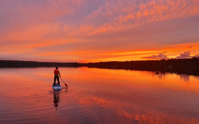 Deska SUP zachód słońca